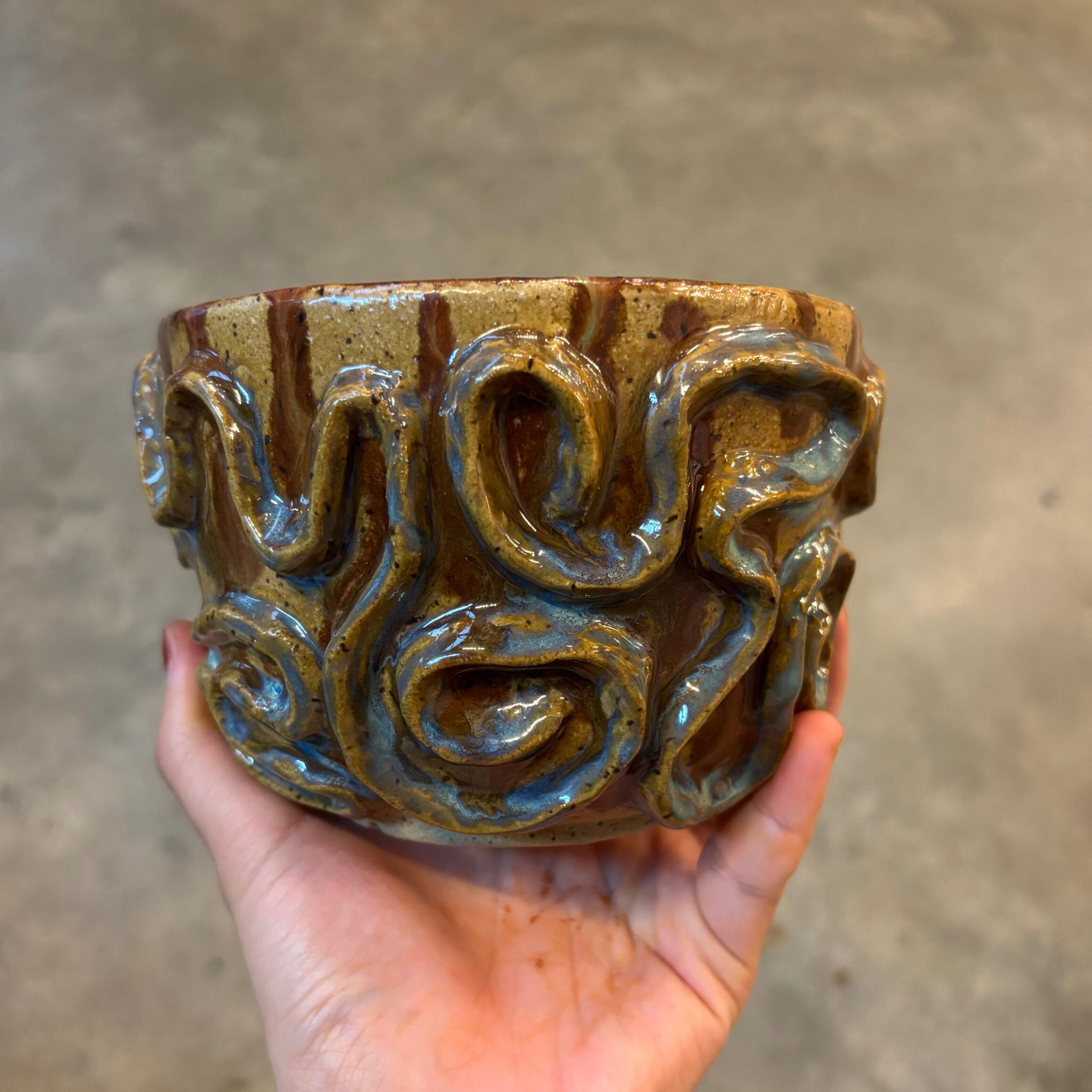 squiggly plant pot | stoneware | june 2025